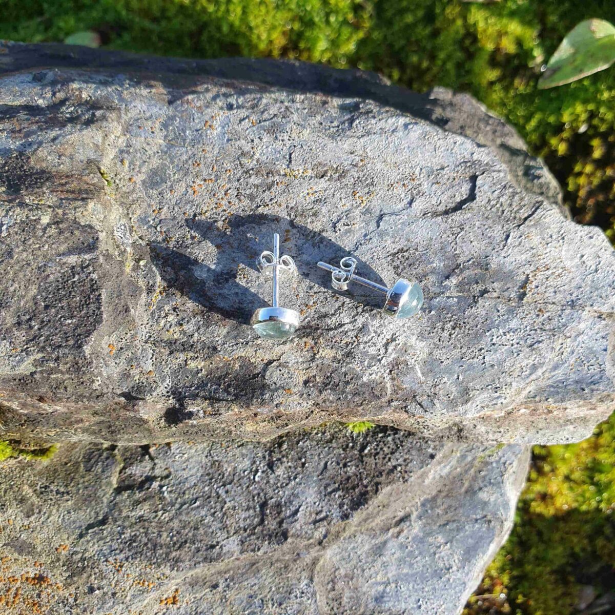 Boucles D'oreilles Clou - Halo Rond Aigue-marine Simulé & Zircone - Plaqué Or Sur Argent 925