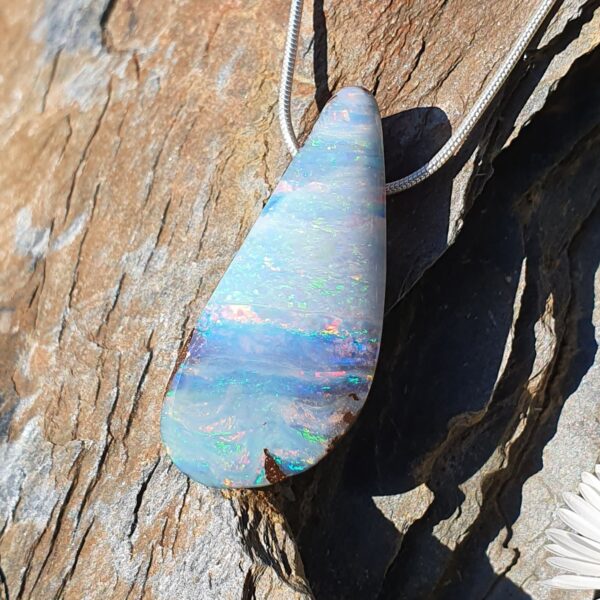 Pendentif Opale Boulder – Douceur Pastel