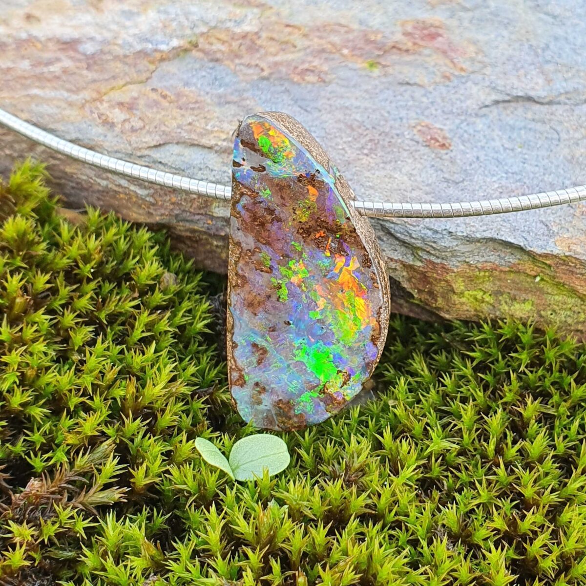 Pendentif Double Cœur En Opale Boulder Australienne Et Opale Éthiopienne - Monture Acier Inoxydable, Neuf Avec étiquettes